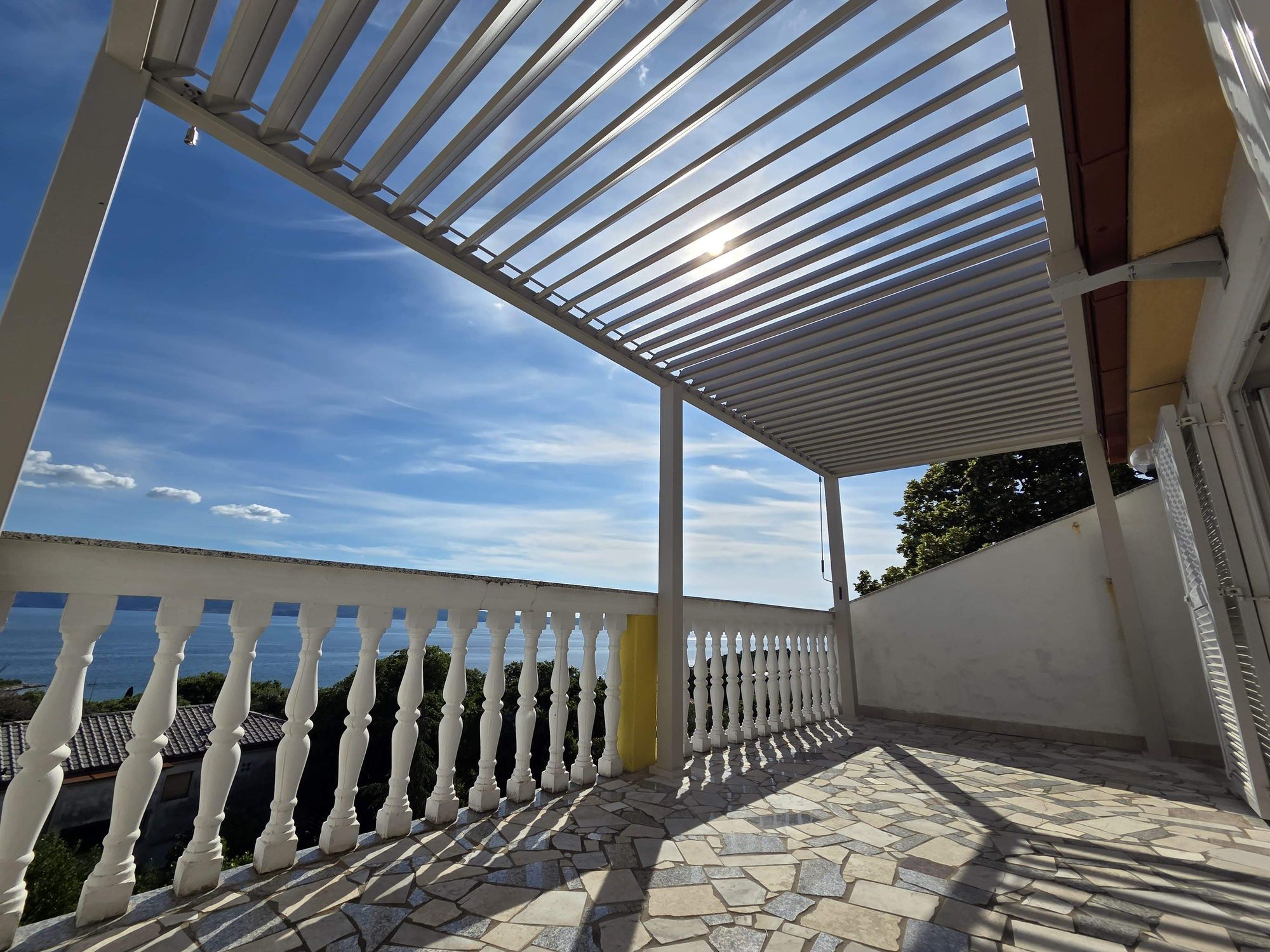 Bioklimatska pergola — Pergola Lux